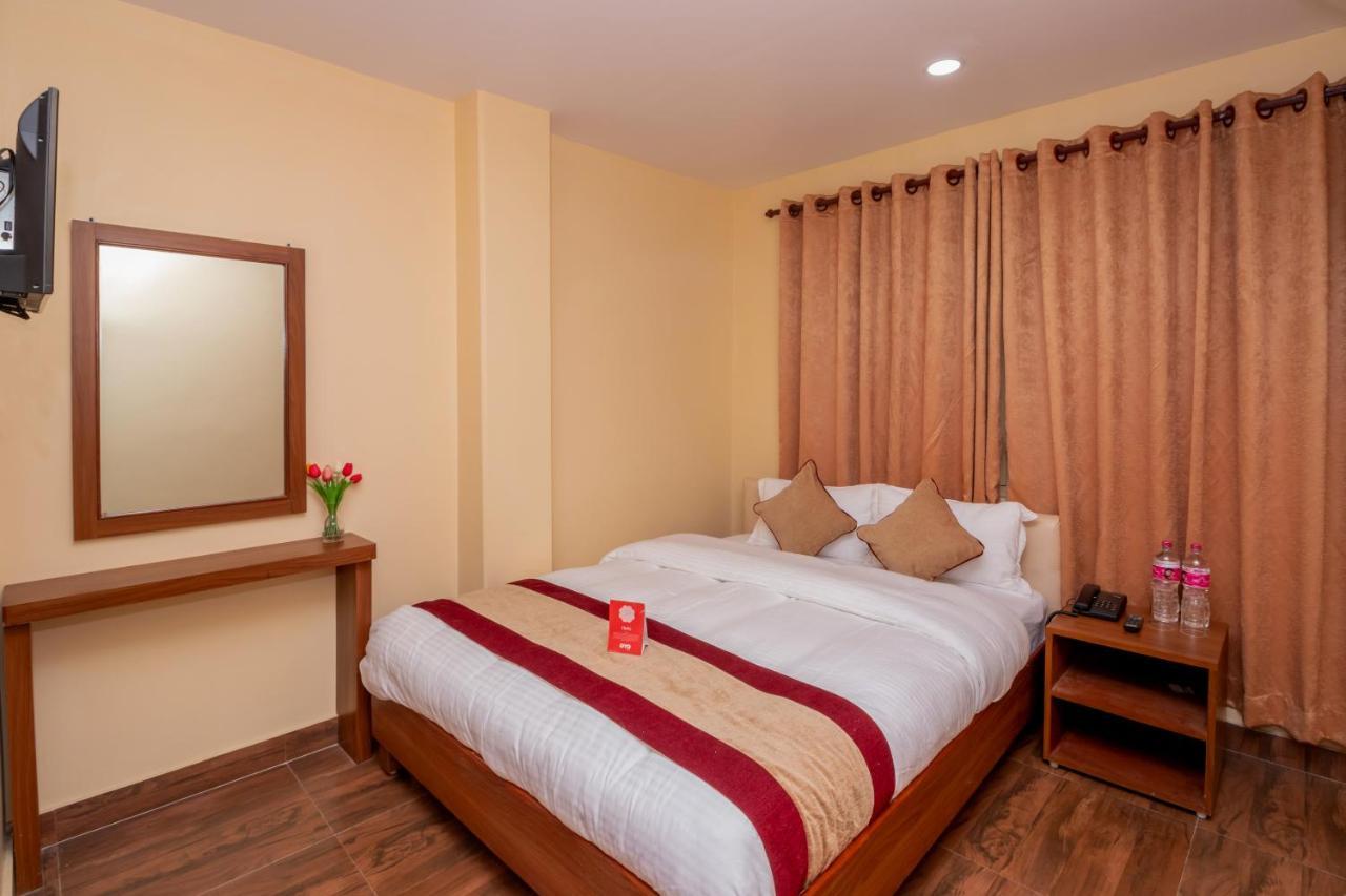 Oyo 253 Hotel Pinnacle Pokhara Bagian luar foto