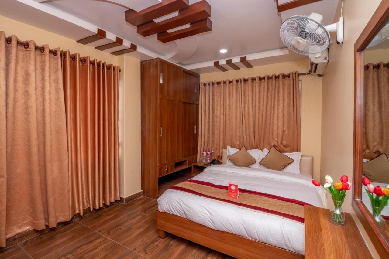 Oyo 253 Hotel Pinnacle Pokhara Bagian luar foto