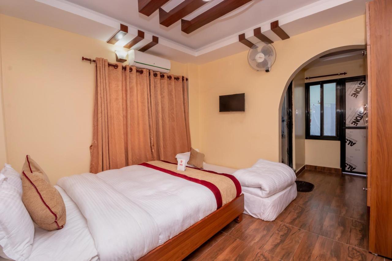 Oyo 253 Hotel Pinnacle Pokhara Bagian luar foto
